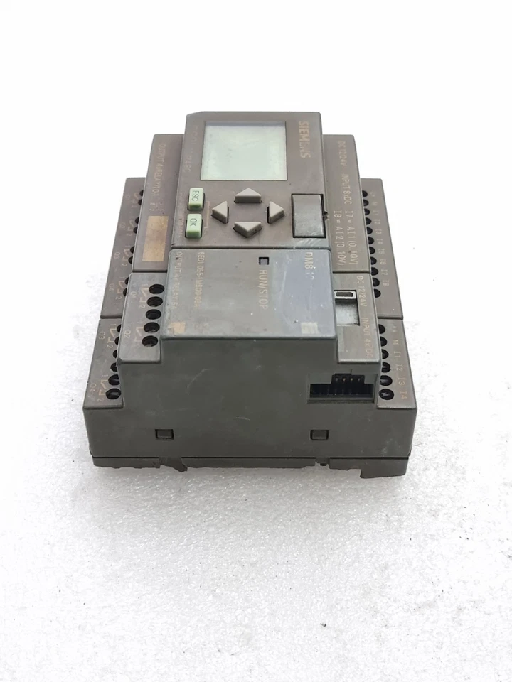 SIEMENS LOGO 12/24RC WITH EXPANSION MODUE DM8 (USED CONDITION) 12/24V DC